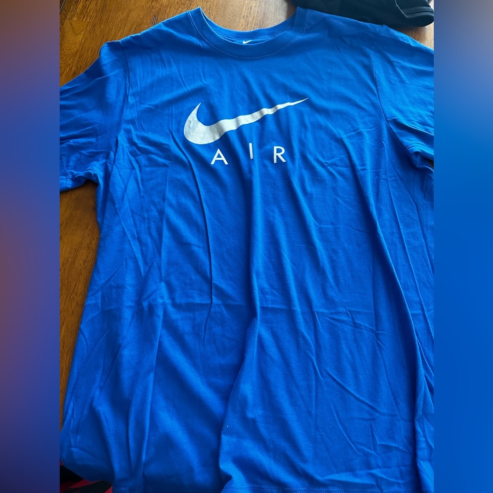 Blue Nike air t-shirt